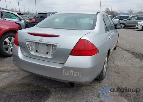 2006 Honda Accord 2.4 Se z USA, uszkodzony, nr VIN 1HGCM56356A126570